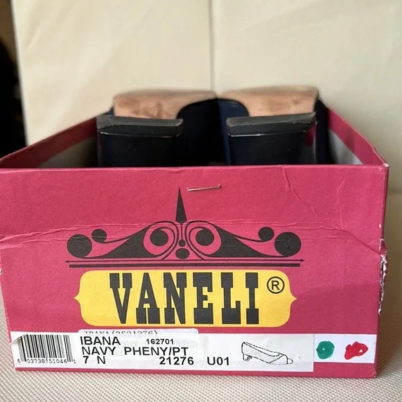 Vaneli Vintage Ibana Open-Toe Navy Pump - Picture 6 of 7